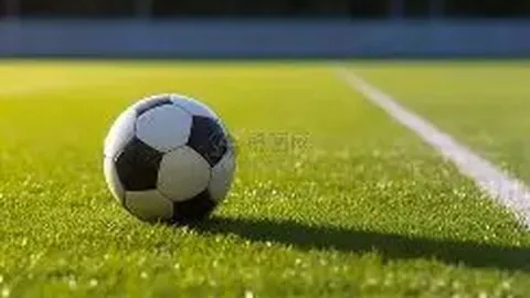 《川超联赛判罚风波揭晓：争议判罚评议出炉，裁判阵容再现停哨潮》